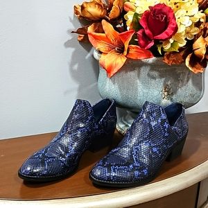 Kaari Blue Boots